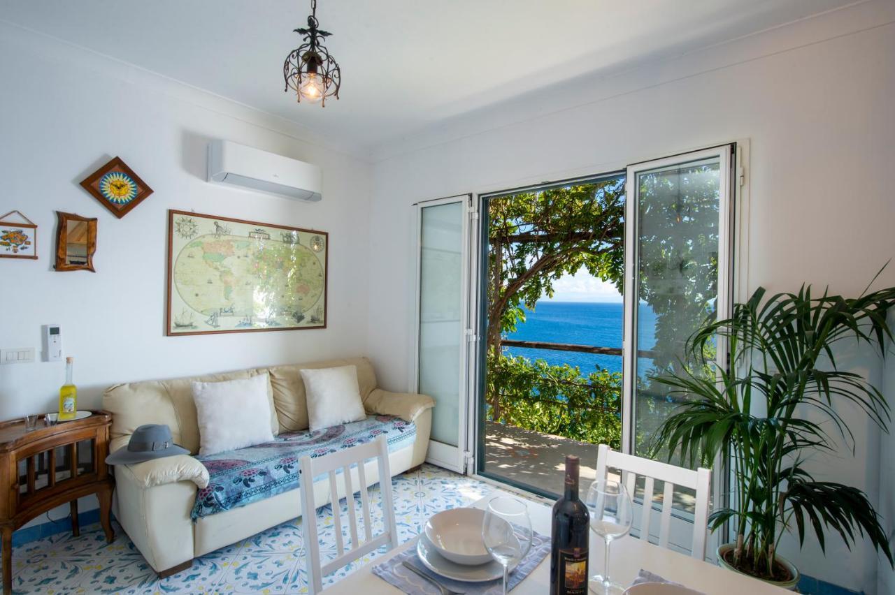 Sea Side Solandra Apartment Praiano Luaran gambar