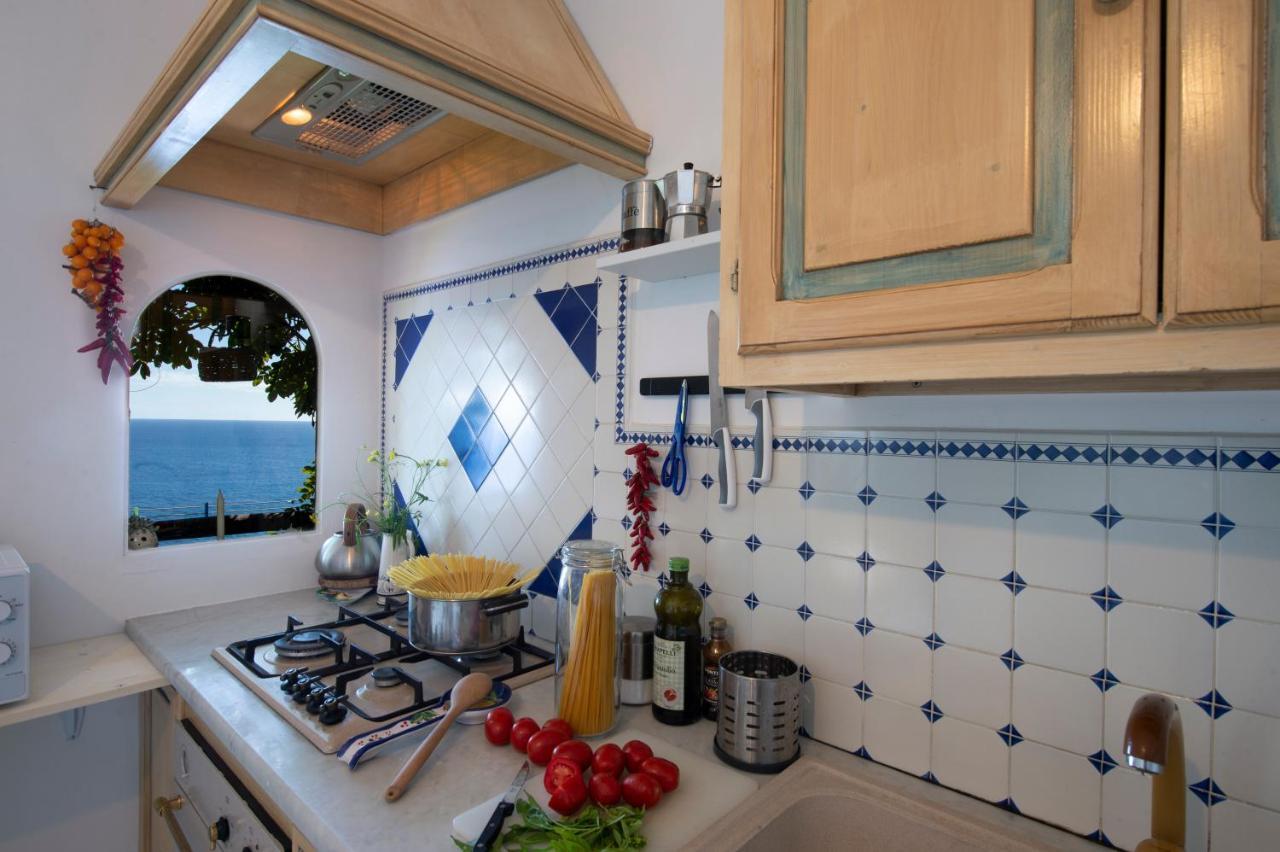 Sea Side Solandra Apartment Praiano Luaran gambar
