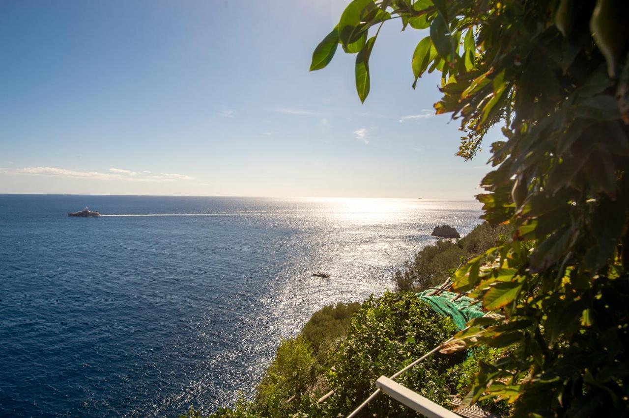 Sea Side Solandra Apartment Praiano Luaran gambar