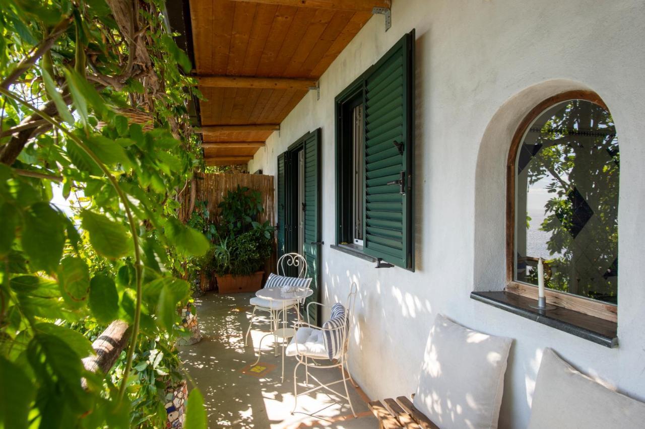 Sea Side Solandra Apartment Praiano Luaran gambar